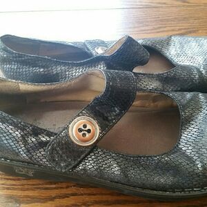 Alegria by PG Life size 40 snake skin Mary Jane